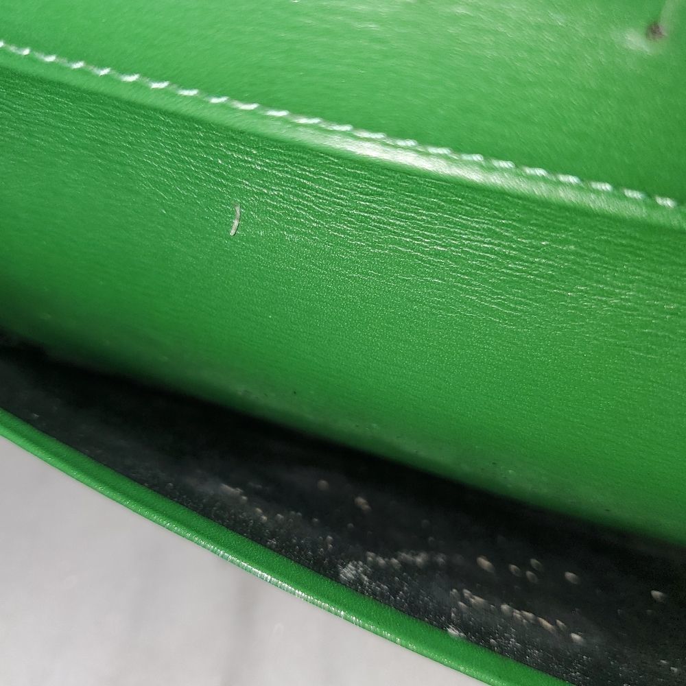 LOUIS VUITTON Vintage Green Epi Long Leather Bifold Long Wallet - Picture 5 of 7